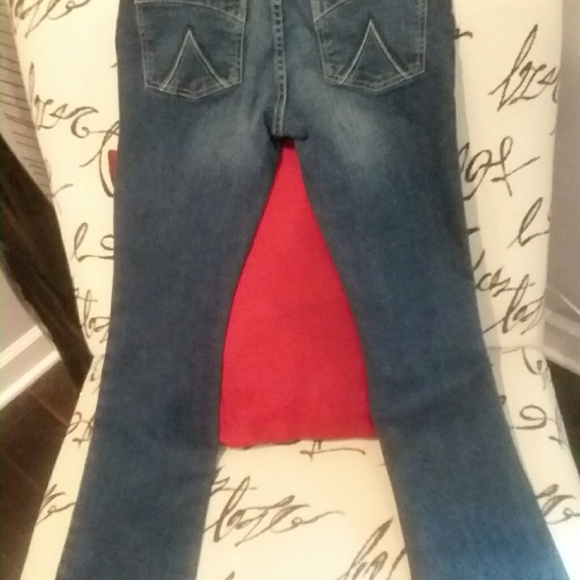 Jeans - Picture 2 of 3